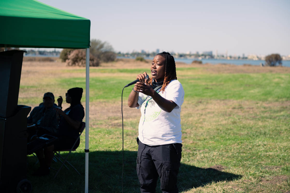 picture of keta price talking in microphone at park