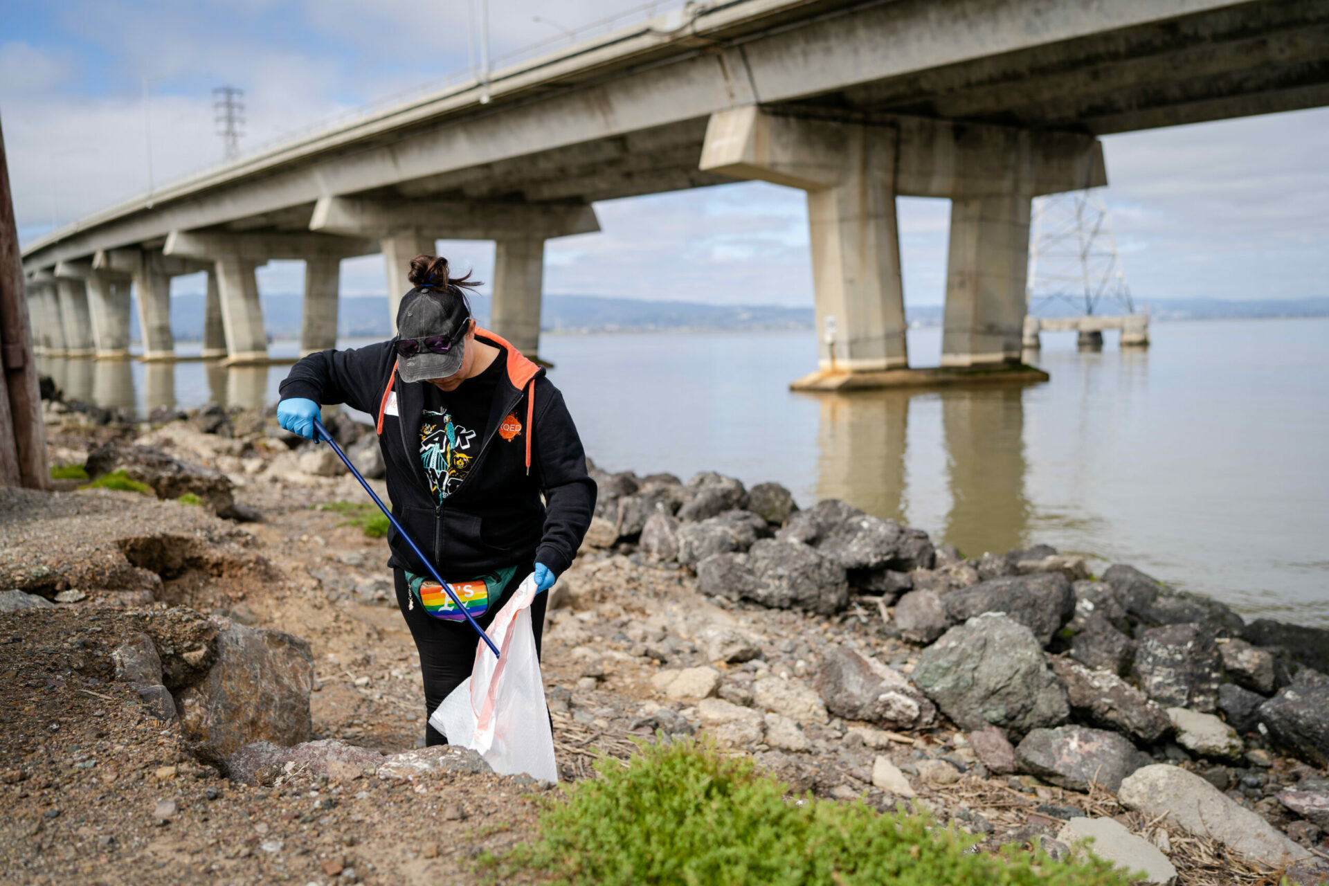 shore clean up photo