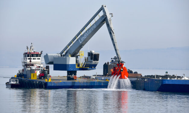 Corps Experiments with Sediment Feed from Shallows